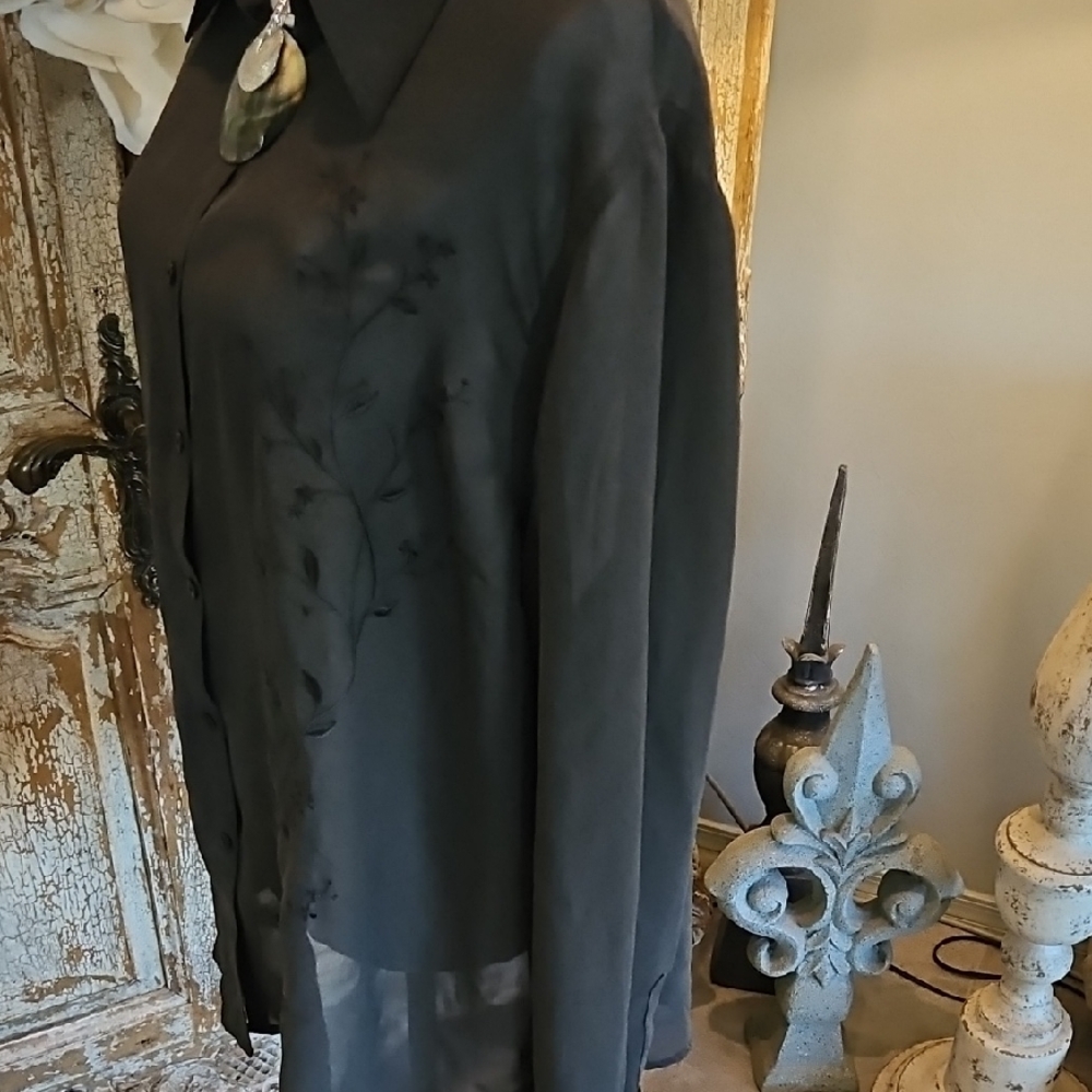 Sheer Olive Blouse With Emroidery Detail - Picture 6 of 7